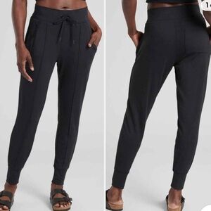 Athleta Women's Bliss Joggers Black